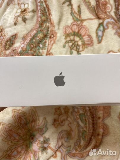 Коробка от iPad 6 32 GB