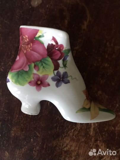 Статуэтка, салфетница фарфор