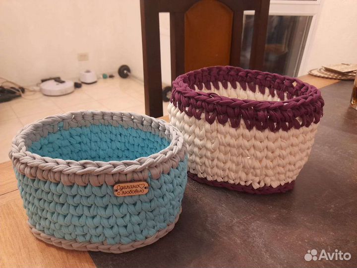 Вязаные корзинки ручной работы