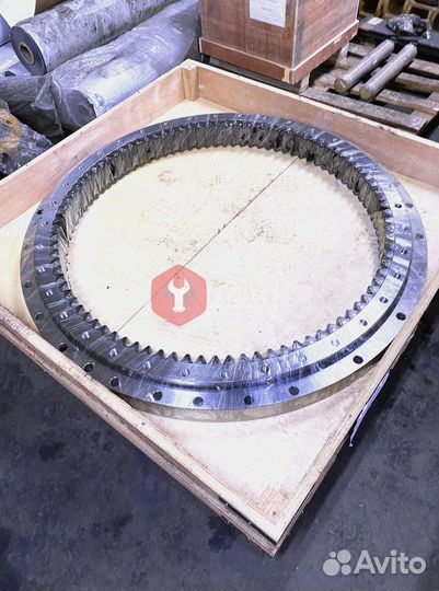 Опорно-поворотный круг R360LC-7 81NA-01021