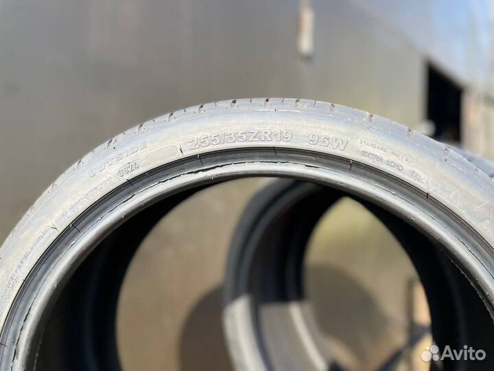 Firemax FM601 255/35 R19 W