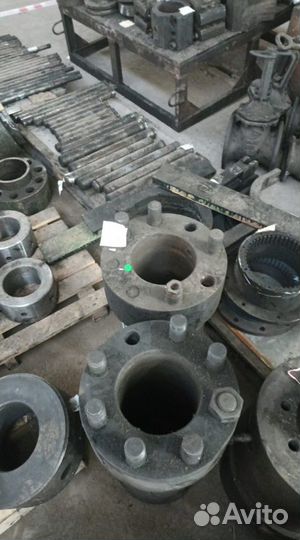 Цилиндр доп.траверсы пресс №6 L690