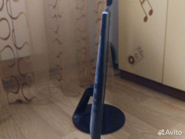 Монитор Samsung 60gh 23.5 дюймов VA матрица