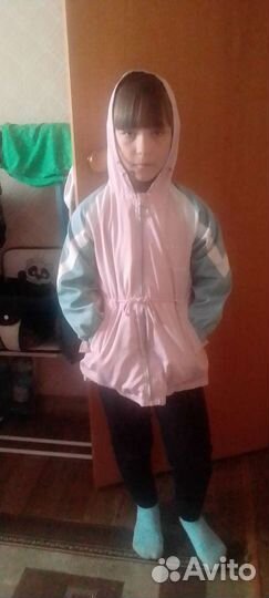 Ветровка рост 122, состояние новой