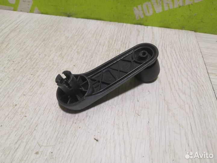 Ручка стеклоподъемника Пежо 206