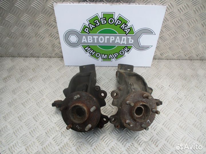 Кулак поворотный передний правый Форд Куга 1