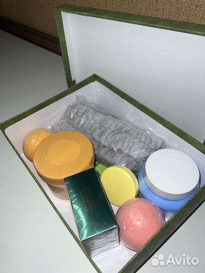 Подарочный набор уходовый.Для девушек, жен,мам опт