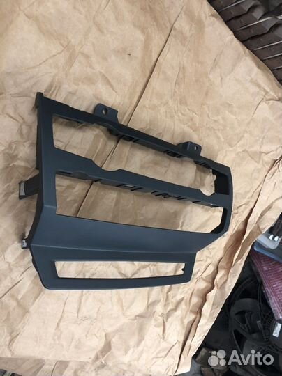 Накладка торпедо под cic Bmw e70 e71