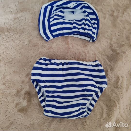 Трусики и шапочка для плавания