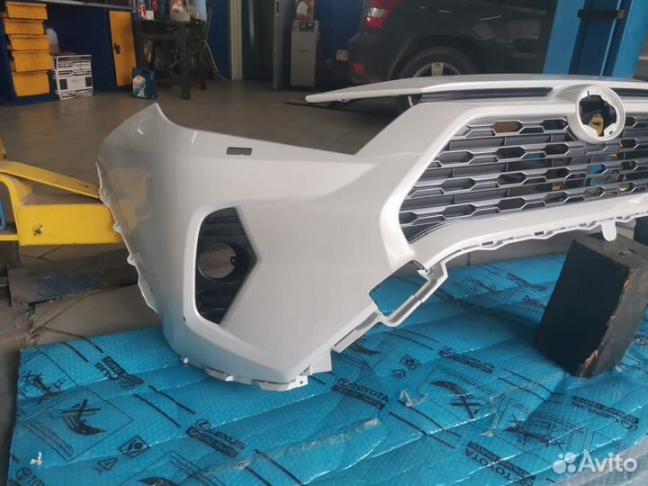 Бампер передний toyota rav 4
