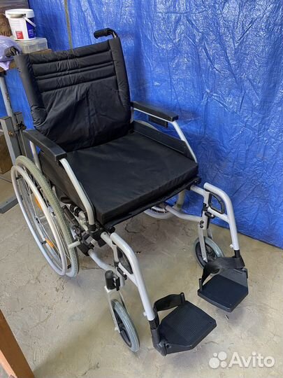 Коляска инвалидная новая