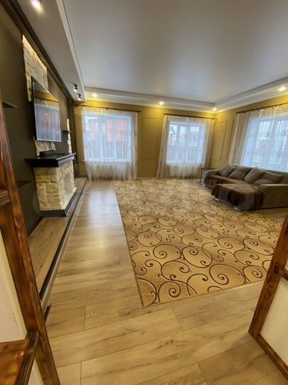 Дом 211 м² на участке 20 сот.