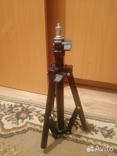 Штатив для колцевой лампы/телефона