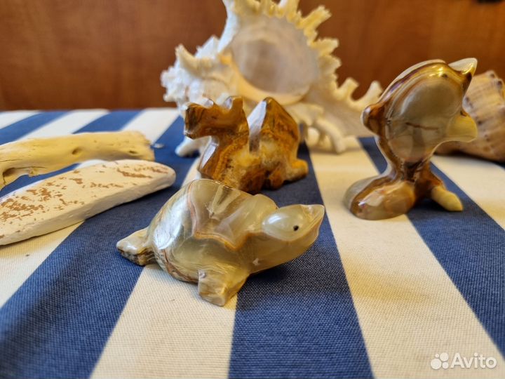 Фигурки из оникса