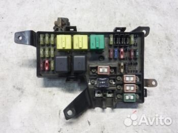 Блок предохранителей 38250SN7G23