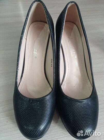 Туфли женские 37 размер новые