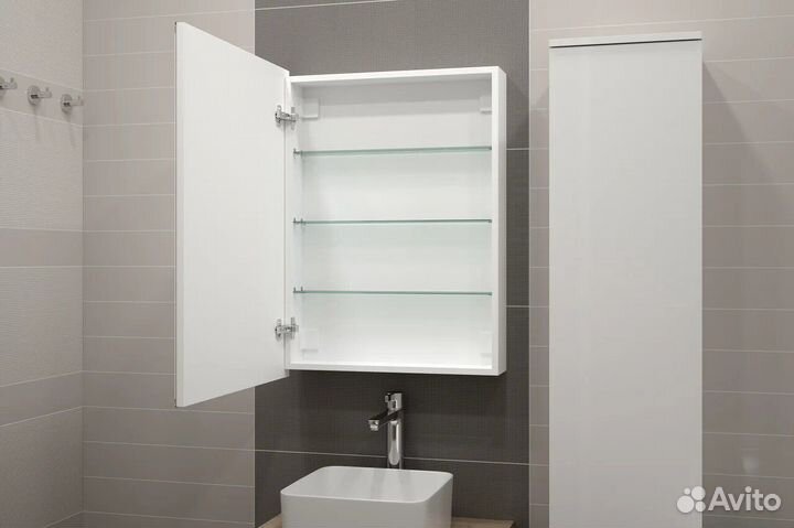 Зеркало со шкафом и подсветкой для ванной комнаты