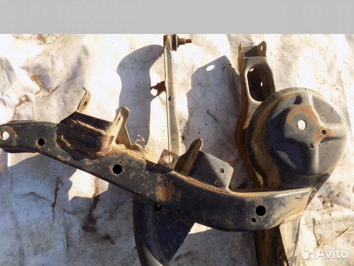 Балка задняя Pajero/Montero (V8, V9) 2007