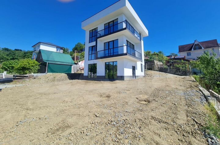 Дом 216 м² на участке 5 сот.