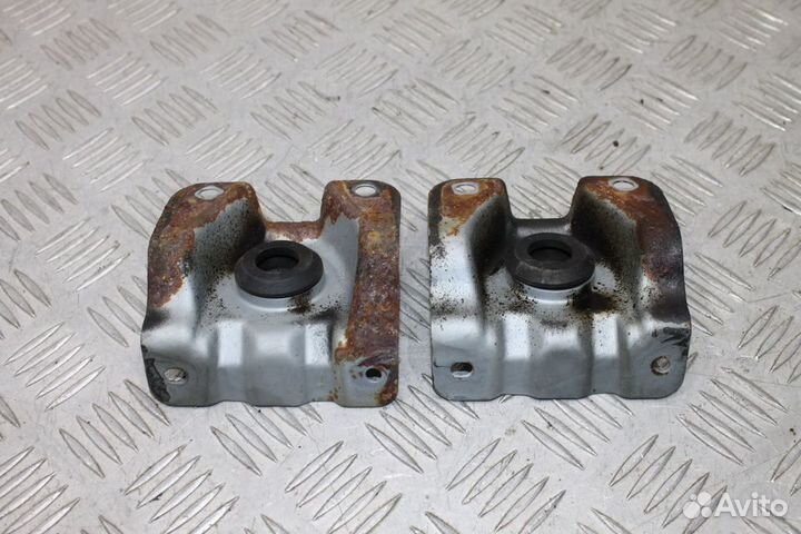 Крепление радиатора Subaru Forester SH Impreza GH