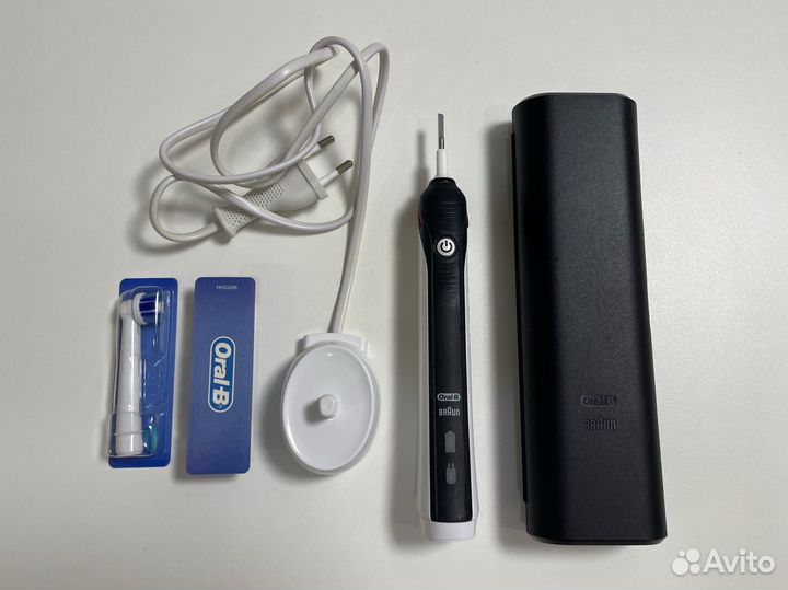 Электрическая зубная щетка Oral-B (Braun)