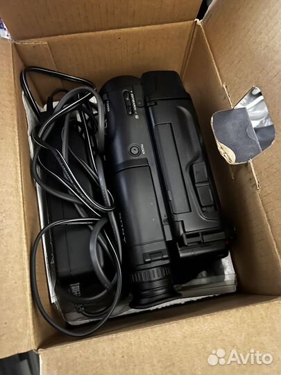 Видеокамера sony