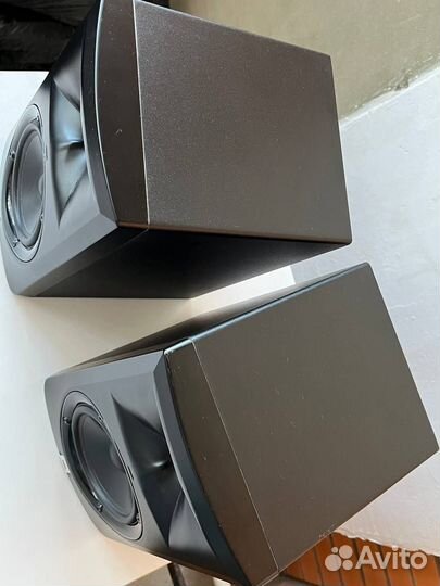 Колонки студийные мониторы JBL 3 series