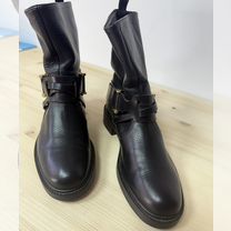 Ботинки женские казаки Fabi р.38