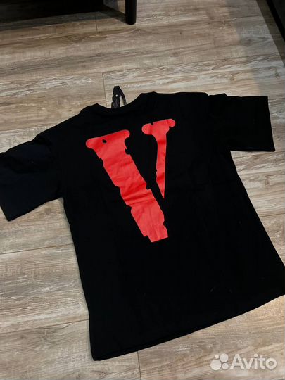 Футболка vlone