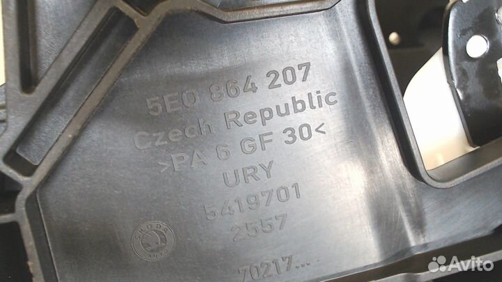 Подлокотник Skoda Octavia (A7), 2016