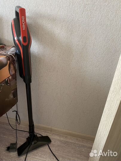 Вертикальный пылесос