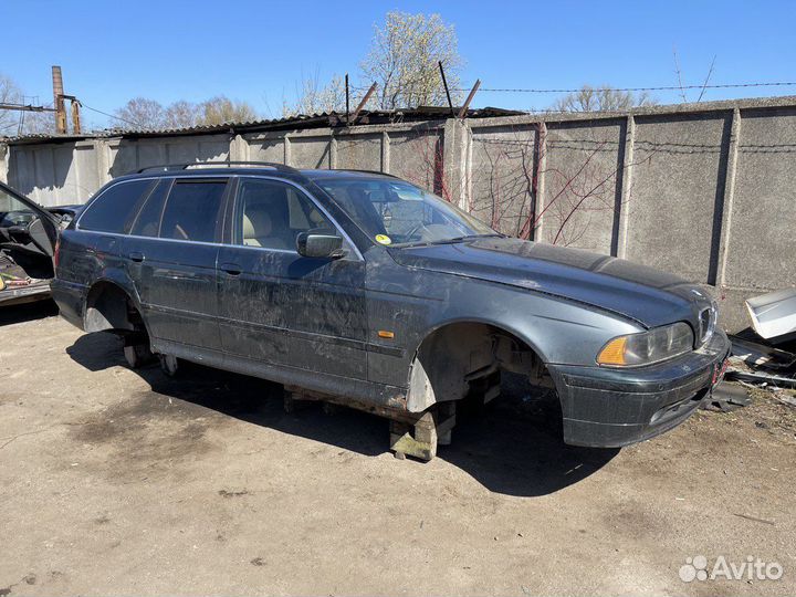 В разбор BMW 530d e39 Touring m57 АКПП 2003г.в