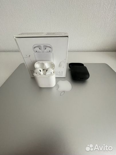 Наушники Apple AirPods 2