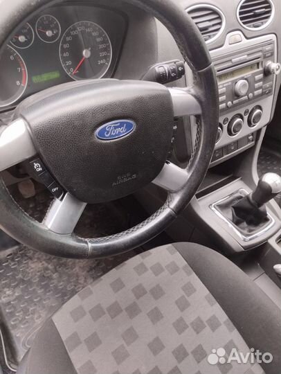 Ford Focus 1.4 МТ, 2006, 200 000 км