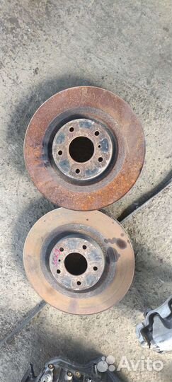 Тормозной диск на Инфинити EX25 /EX35