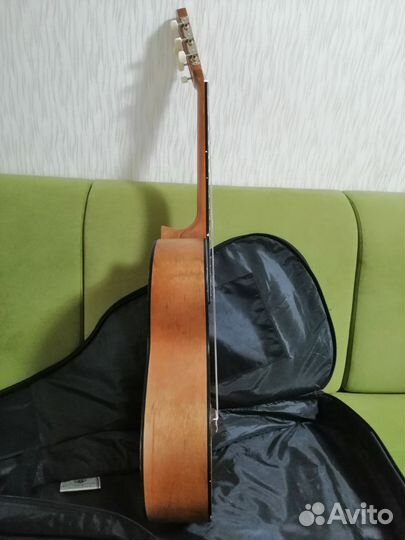 Классическая гитара yamaha c40
