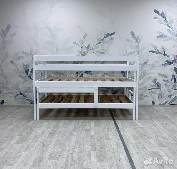 Двухуровневая кровать