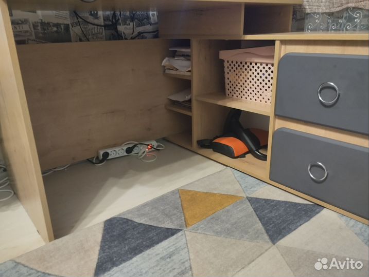 Компьютерный стол б/у