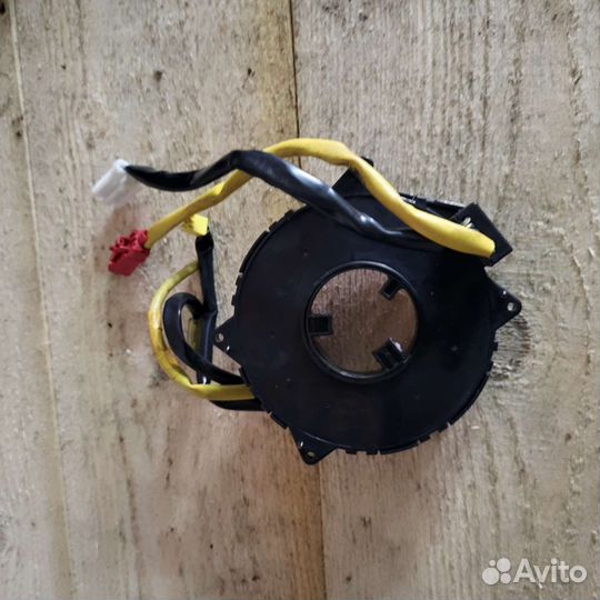 Подрулевой шлейф Mitsubishi Montero Sport 1