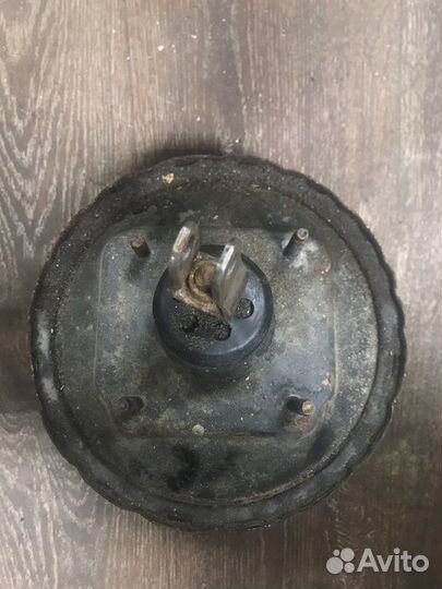 Вакуумный усилитель тормозов Toyota Mark 2 GX90