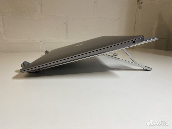 Алюминиевая подставка для ноутбука Ugreen