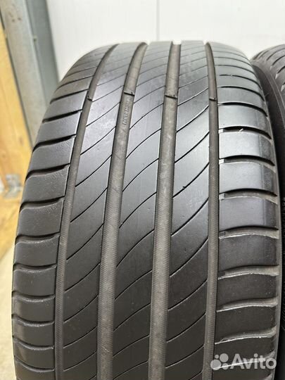 Michelin Primacy 4 235/45 R17 94W