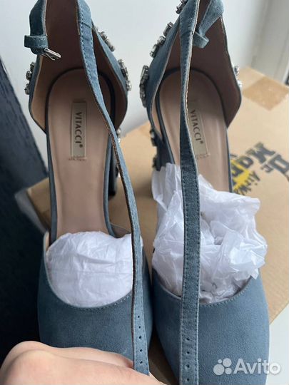 Vitacci голубые замшевые туфли праздничные