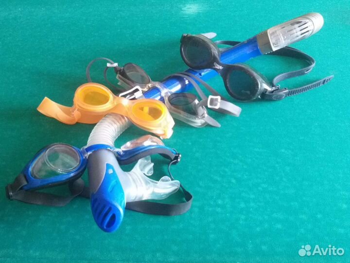 Очки и трубки для плавания