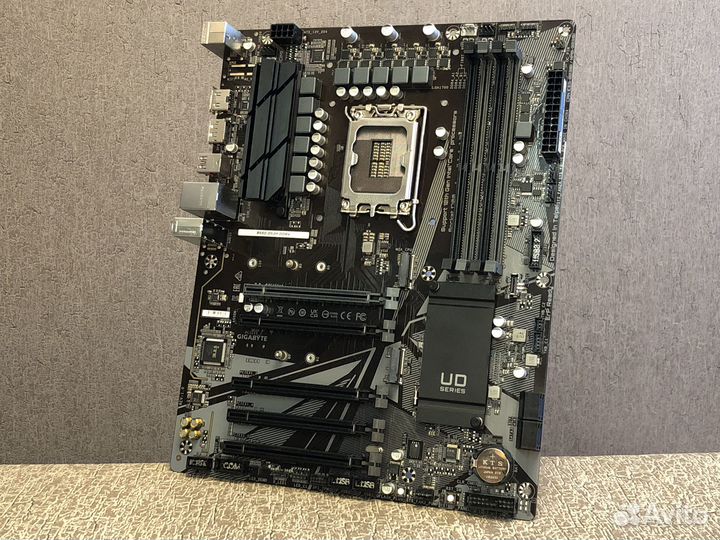 Intel Socket LGA1700 Gigabyte B660 DS3H DDR4