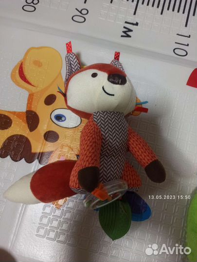 Развивающие игрушки погремушки 0+