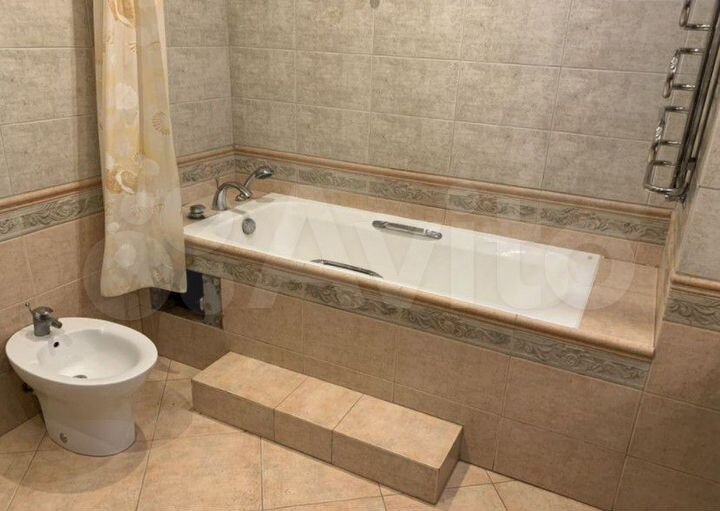 Комната 18 м² в 3-к., 1/9 эт.