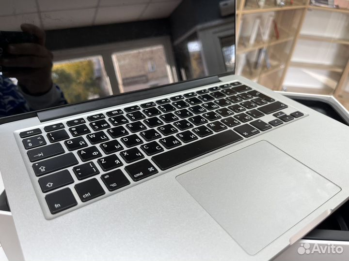 Apple MacBook Pro 13 A1502 (i5, 8gb, SSD )