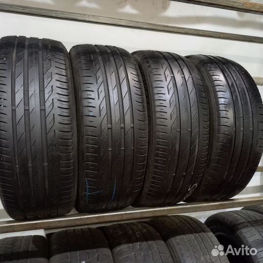 Bridgestone Turanza T001 215/50 R17