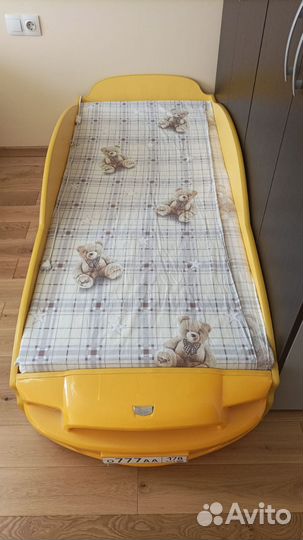 Детская кровать машина с матрасом подсветкой